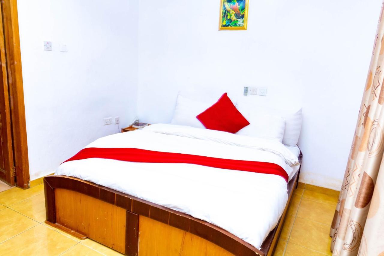 Sky Plus Hotel & Resort Ho Buitenkant foto